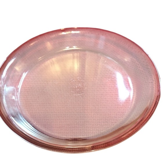 Vintage Pyrex Pink Glass Pie Dish Baking Pan 209 9 Inch Made in USA - Picture 1 of 4
